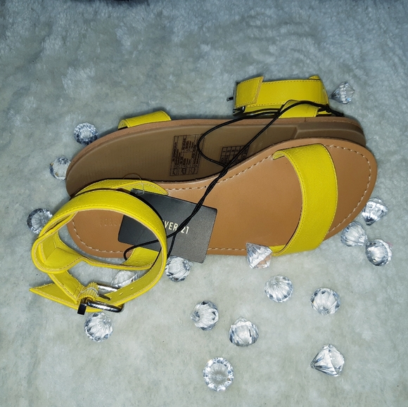 Slippers - Picture 3 of 3